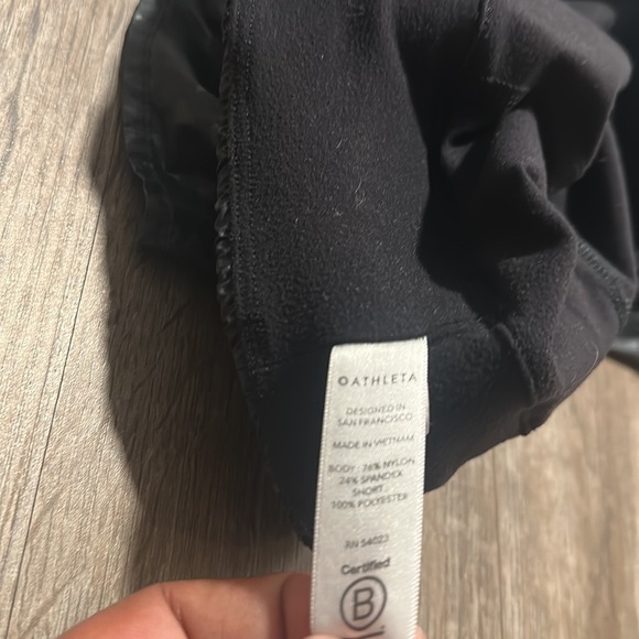 ATHLETA RAINER 2 IN 1 TIGHT (SIZE SMALL) - Picture 6 of 8